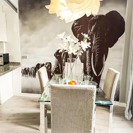 Adeje Living - Stylish 2 Bedroom In Adeje Tenerife * Costa Adeje (Tenerife)