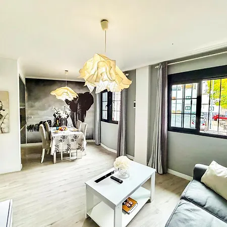 Adeje Living - Stylish 2 Bedroom In Adeje Tenerife Apartamento *