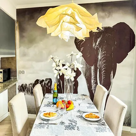 Adeje Living - Stylish 2 Bedroom In Adeje Tenerife * Costa Adeje (Tenerife)
